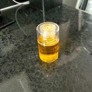 Brand new Olaplex No. 7